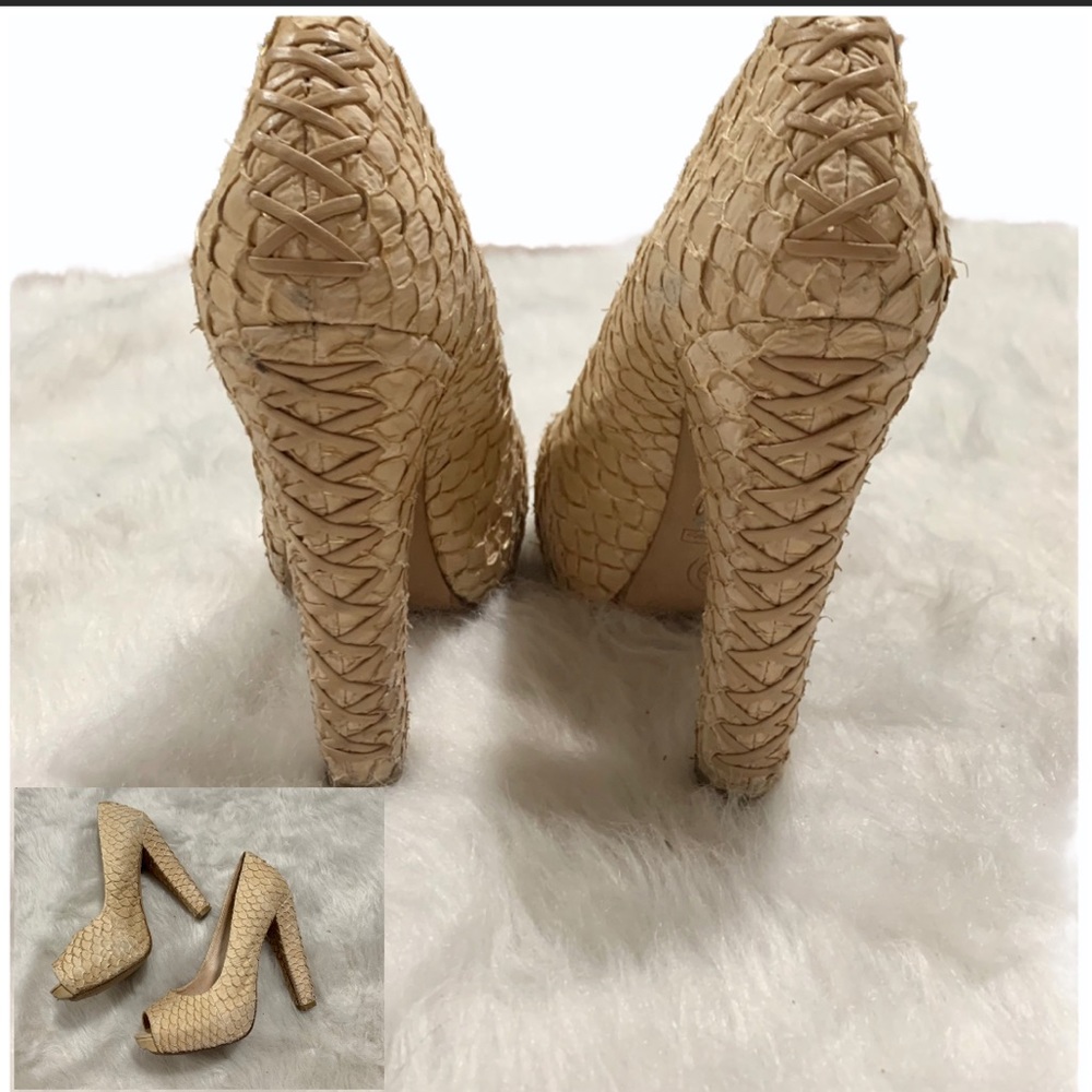 Like New House of Harlow 1960 Nude Corset Back Snakeskin Peep Toe Platform Heels